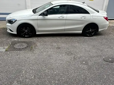 Gebraucht Mercedes CLA200 156 PS (114 kW) 2016 Weiß Coupé
