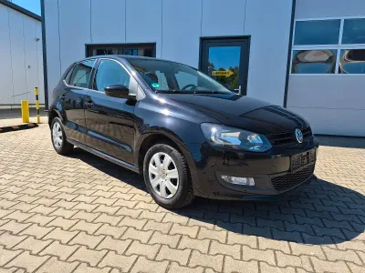Gebraucht VW Polo 75 PS (55 kW) 2013 Schwarz Kleinwagen