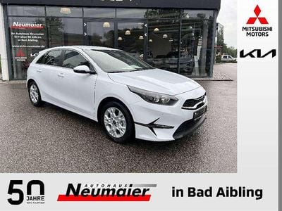 Neu Kia Ceed 101 PS (74 kW) 2025 (wd) casa white s Kleinwagen