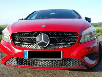 Gebraucht Mercedes A180 Edition 122 PS (89 kW) 2013 Rot Limousine