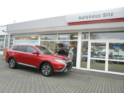 Gebraucht Mitsubishi Outlander Edition 150 PS (110 kW) 2017 Schwarz (metallic) SUV