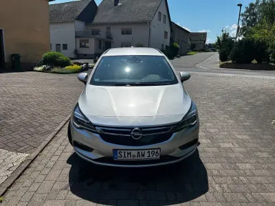 Gebraucht Opel Astra 136 PS (100 kW) 2019 Silber Kombi