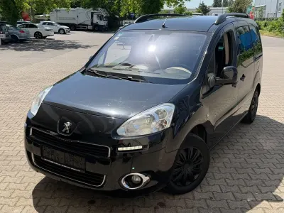 Gebraucht Peugeot Partner Tepee Allure 120 PS (88 kW) 2012 Schwarz Van / Kleinbus