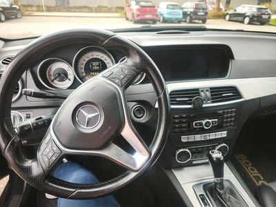 Gebraucht Mercedes C220 Avantgarde 170 PS (125 kW) 2011 Schwarz Limousine