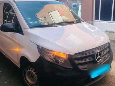 Weiß Gebraucht 2018 Mercedes Vito Van | 10.990 €