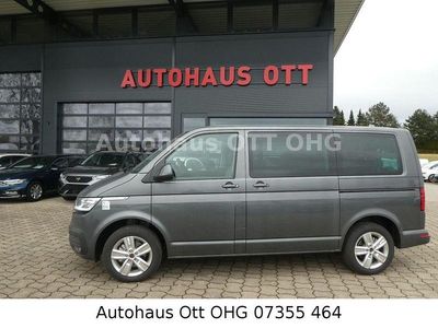 Usata VW Caravelle 150 CV (110 kW) 2024 Grigio Furgone