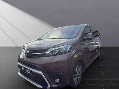 Gebraucht Toyota Proace Verso Executive 177 PS (130 kW) 2023 Braun Kombi