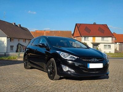 Usata Hyundai i40 Comfort 135 CV (99 kW) 2013 Nero Station wagon