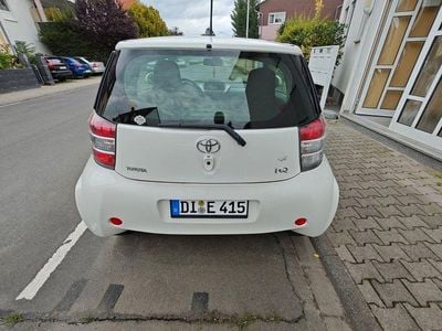 Toyota iQ