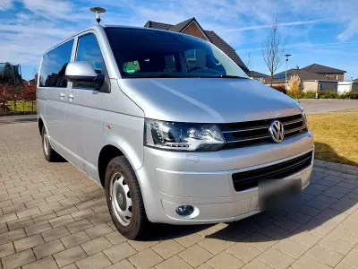 Gebraucht VW Multivan 140 PS (102 kW) 2014 Silber Van / Kleinbus