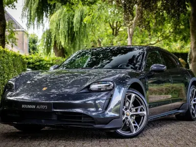 Gebraucht Porsche Taycan 4 Cross Turismo Cross Turismo 350 kW (476 PS) 2022 Grau Kombi