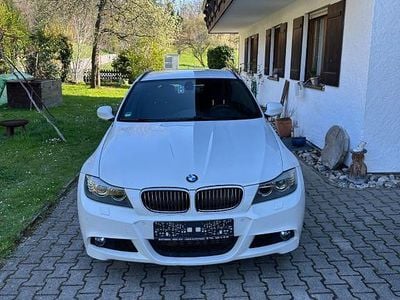 Gebraucht BMW 320 M Sport 184 PS (135 kW) 2011 Weiß Kombi