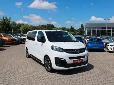 Gebraucht Opel Zafira Life 177 PS (130 kW) 2023 Weiß Van / Kleinbus