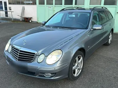 Gebraucht Mercedes E280 190 PS (139 kW) 2009 Grau Kombi