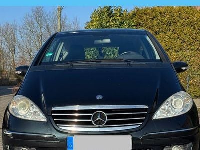 Schwarz Gebraucht 2005 Mercedes A200 Avantgarde Van / Kleinbus | 1.699 € (Etwas zu teuer)
