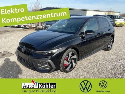 Neu VW Golf VIII GTE 177 PS (130 kW) 2025 Grenadillschwarz metallic Limousine