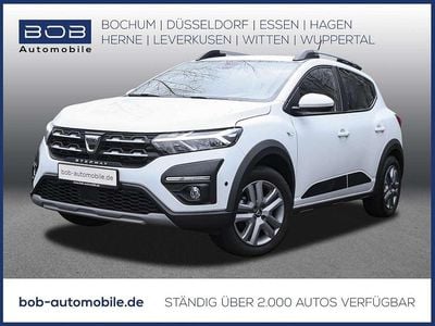 Weiß Gebraucht 2021 Dacia Sandero Comfort SUV | 14.888 € (Fairer Preis)