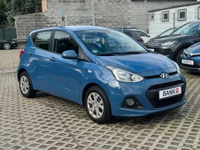 Usata Hyundai i10 67 CV (49 kW) 2015 Blu Utilitaria