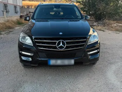 Gebraucht Mercedes ML250 205 PS (150 kW) 2012 Schwarz SUV
