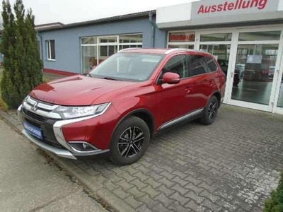 Gebraucht Mitsubishi Outlander Edition 150 PS (110 kW) 2017 Karminrot SUV