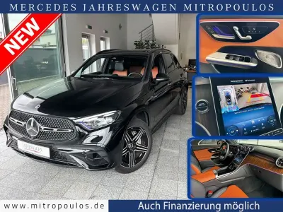Gebraucht Mercedes GLC300 AMG 197 PS (144 kW) 2025 Schwarz SUV