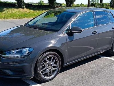 Second-hand VW Golf VII Trendline 110 CP (80 kW) 2018 Gri Hatchback