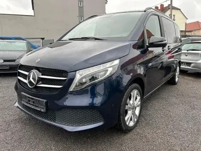 Gebraucht Mercedes V300 Night 237 PS (174 kW) 2021 Blau Van / Kleinbus