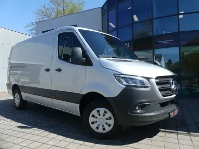 Second-hand Mercedes Sprinter 170 CP (125 kW) 2022 Argintiu Van