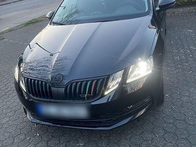 Gebraucht Skoda Octavia Drive 179 PS (131 kW) 2017 Schwarz Kombi