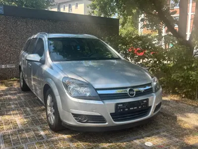 Gebraucht Opel Astra 105 PS (77 kW) 2004 Grau Kombi