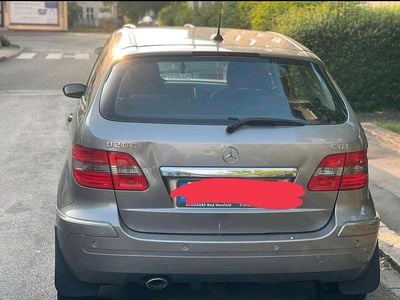 Mercedes B200