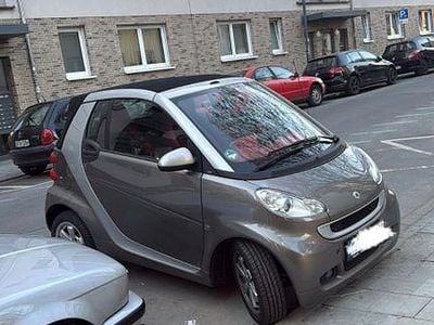 Grau Gebraucht 2011 Smart ForTwo Cabrio Cabrio | 4.600 € (Fairer Preis)