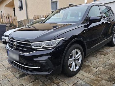 Schwarz Gebraucht 2021 VW Tiguan United SUV | 26.400 € (Fairer Preis)