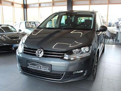 Grau Gebraucht 2017 VW Sharan Sound Van / Kleinbus | 24.990 € (Teuer)