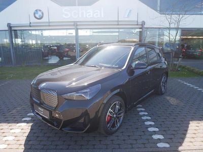 Nouă BMW iX1 M Sport 225 kW (306 CP) 2026 Negru SUV