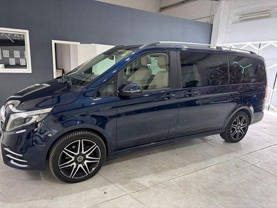Blau Gebraucht 2021 Mercedes V300 Exclusive Van / Kleinbus | 55.335 € (Fairer Preis)
