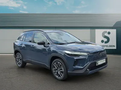 Neu Toyota Corolla Cross 98 PS (72 kW) 2026 Massive grey metallic SUV