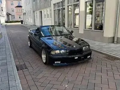 Gebraucht BMW 328 Cabriolet Sport Line 193 PS (141 kW) 1997 Schwarz Cabrio