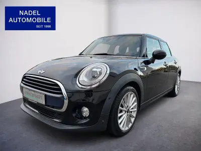 Używany Mini Cooper 136 KM (100 kW) 2018 Czarny Hatchback