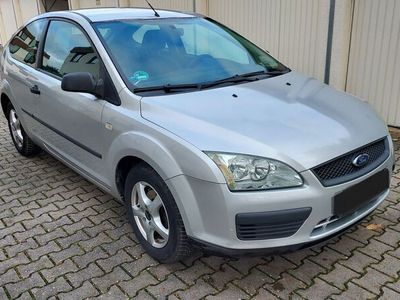 gebraucht Ford Focus 1,6 Ambiente