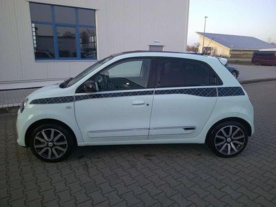 Gebraucht Renault Twingo 90 PS (66 kW) 2018 Pistaziengrün Kleinwagen