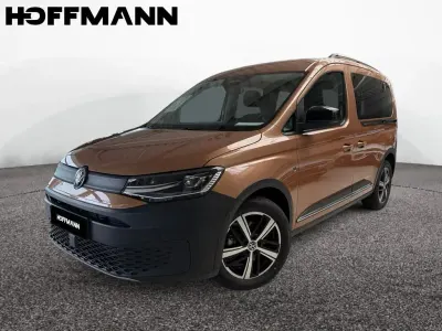 Neu VW Caddy PanAmericana 122 PS (89 kW) 2026 Copper bronze metallic Van / Kleinbus