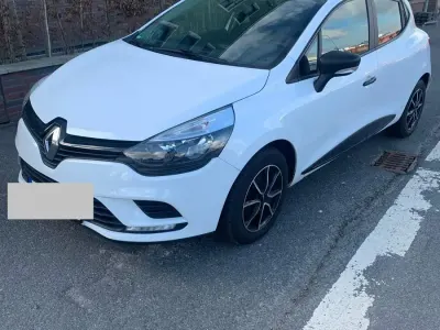 Gebraucht Renault Clio IV 74 PS (54 kW) 2019 Weiß Limousine