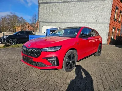 Gebraucht Skoda Scala Monte Carlo 116 PS (85 kW) 2024 Rot Kleinwagen