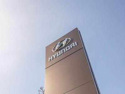 Gebraucht Hyundai i20 Intro Edition 101 PS (74 kW) 2021 Silber Kleinwagen