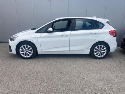 BMW 225