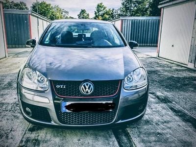 VW Golf V