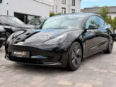 Gebraucht Tesla Model 3 RWD 239 kW (325 PS) 2022 Schwarz Limousine