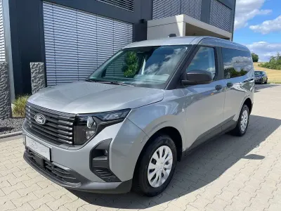Neu Ford Tourneo Courier Trend 125 PS (91 kW) 2026 Solar silver metallic Van / Kleinbus