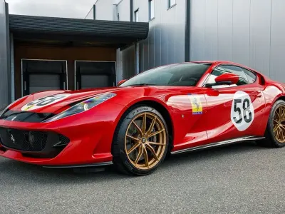 Gebraucht Ferrari 812 799 PS (587 kW) 2020 Rot
